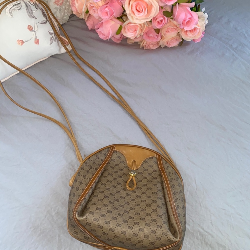 Gucci shoulder bag